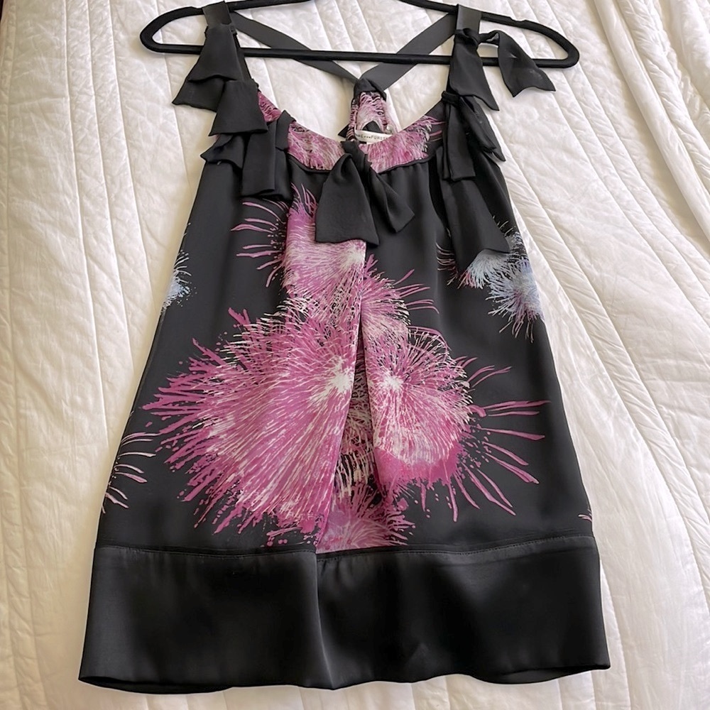 GORGEOUS Silk halter designers top